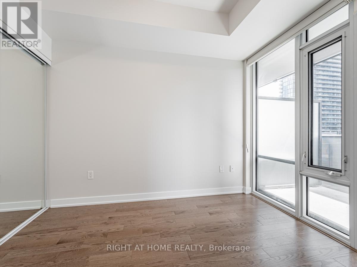 1001 - 330 Richmond Street W, Toronto, Ontario  M5V 1X1 - Photo 27 - C12514226