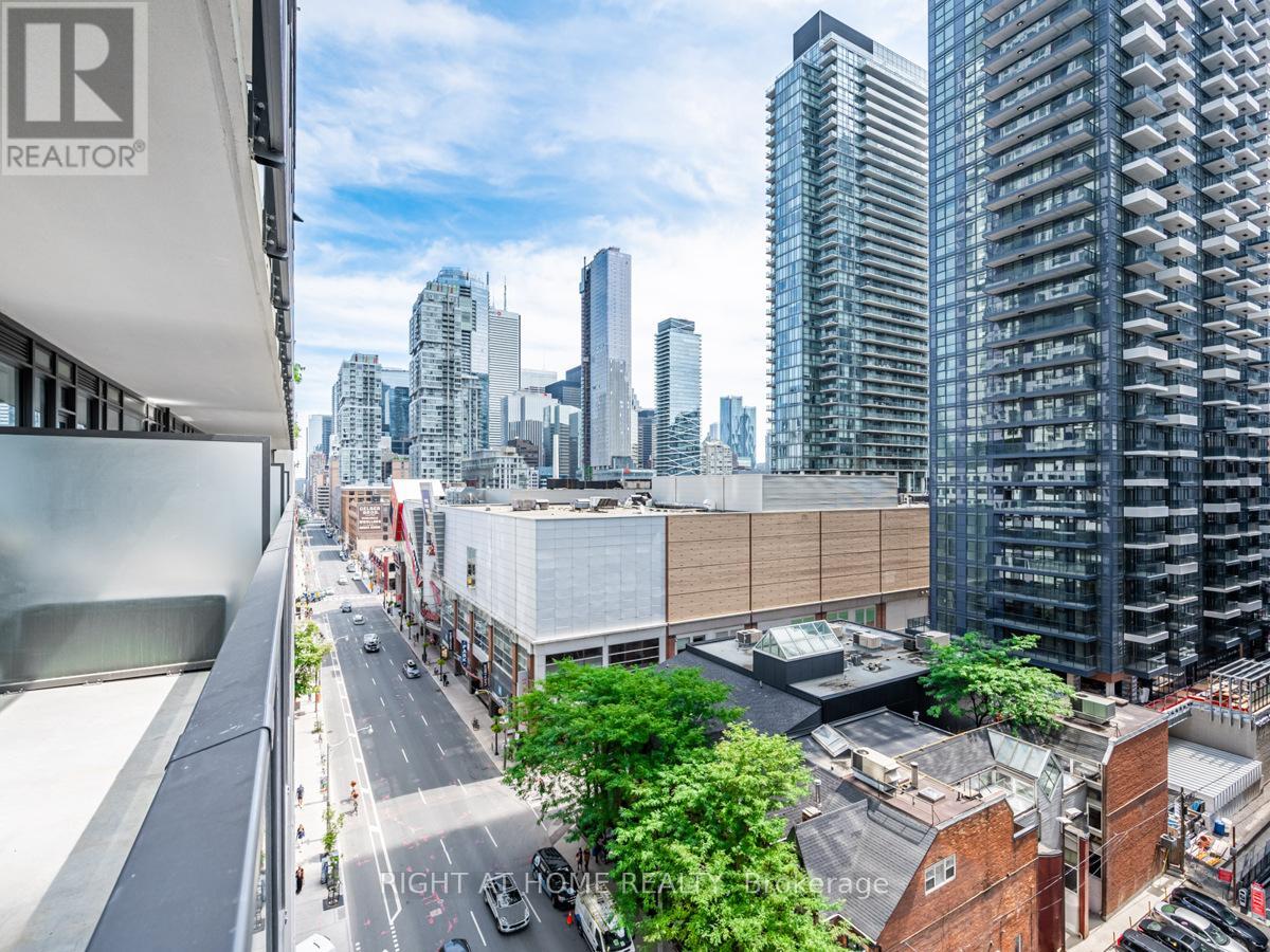 1001 - 330 Richmond Street W, Toronto, Ontario  M5V 1X1 - Photo 36 - C12514226