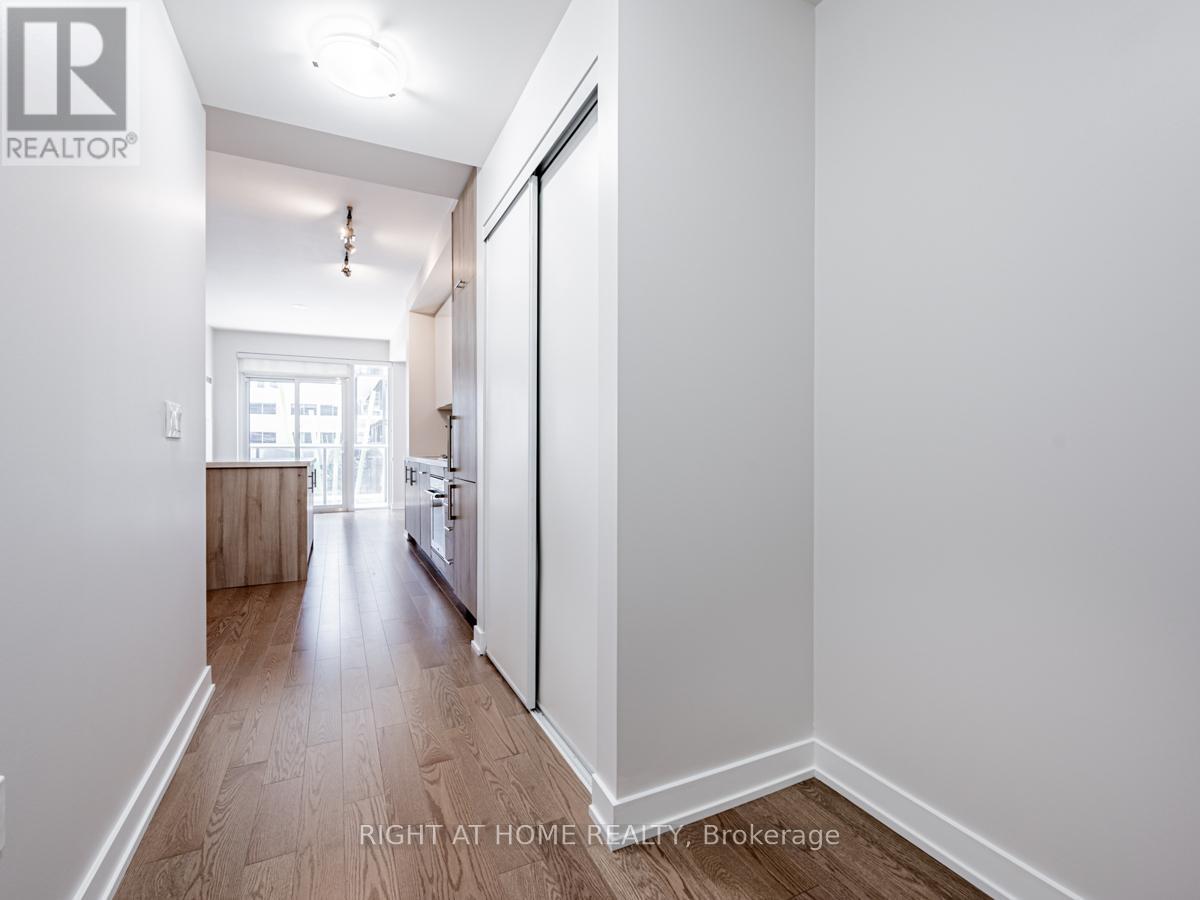 1001 - 330 Richmond Street W, Toronto, Ontario  M5V 1X1 - Photo 5 - C12514226