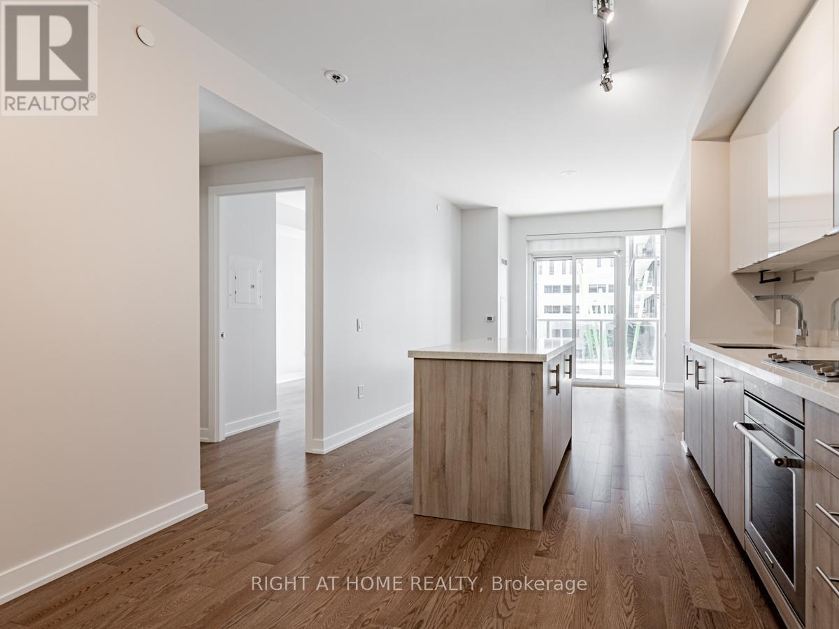 1001 - 330 Richmond Street W, Toronto, Ontario  M5V 1X1 - Photo 6 - C12514226