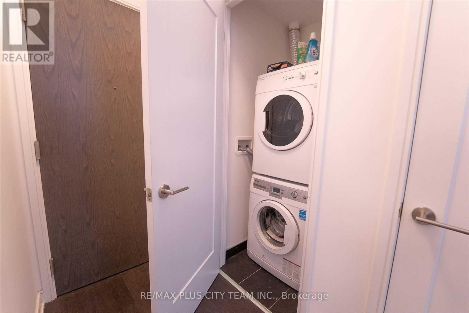 606 - 88 Scott Street, Toronto, Ontario  M5E 0A9 - Photo 8 - C12514254