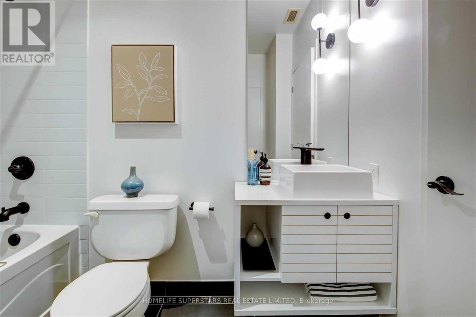 534 - 33 Mill Street, Toronto, Ontario  M5A 3R3 - Photo 15 - C12514262