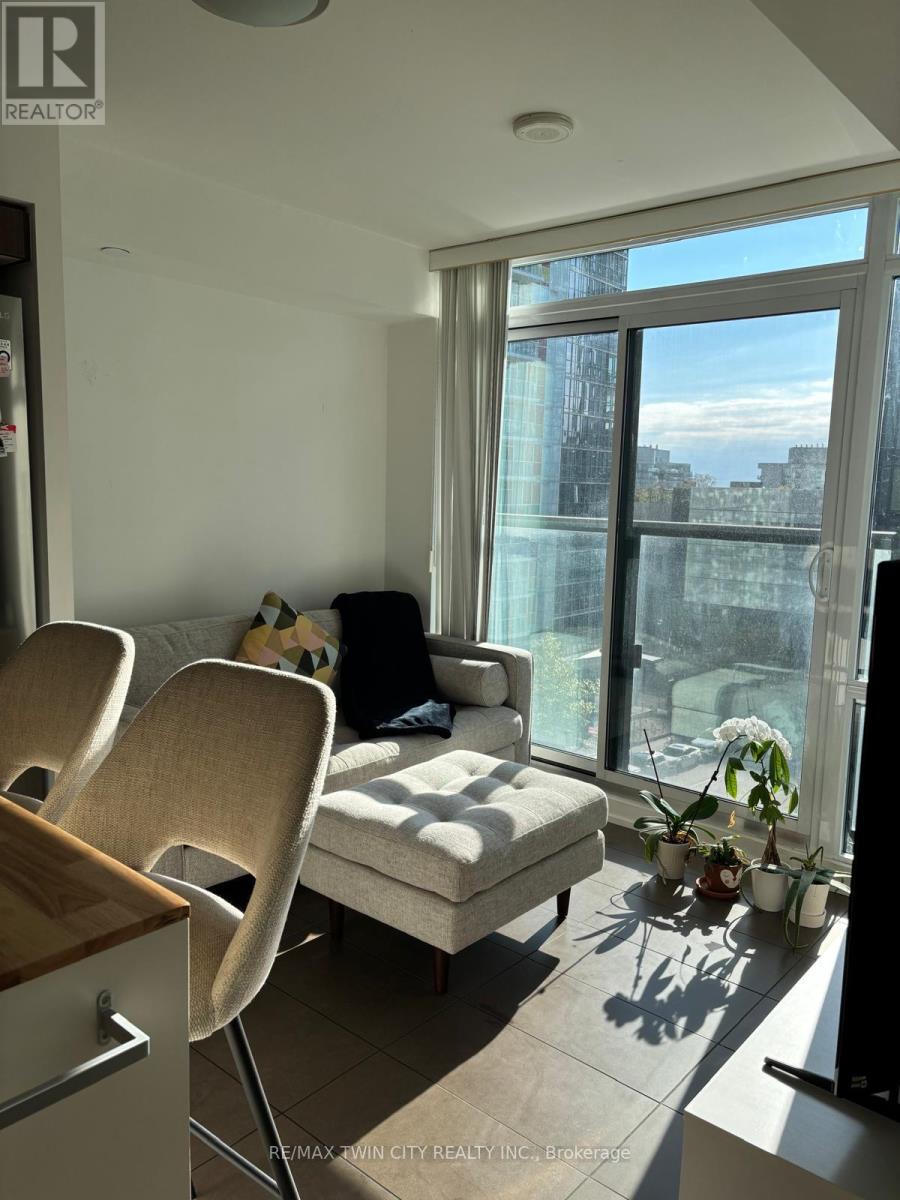 610 - 170 Fort York Boulevard, Toronto, Ontario  M5V 0E6 - Photo 3 - C12514304