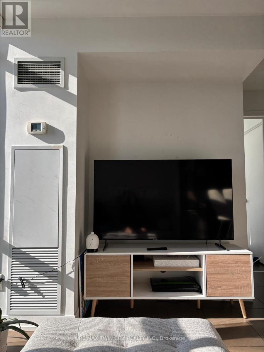 610 - 170 Fort York Boulevard, Toronto, Ontario  M5V 0E6 - Photo 7 - C12514304