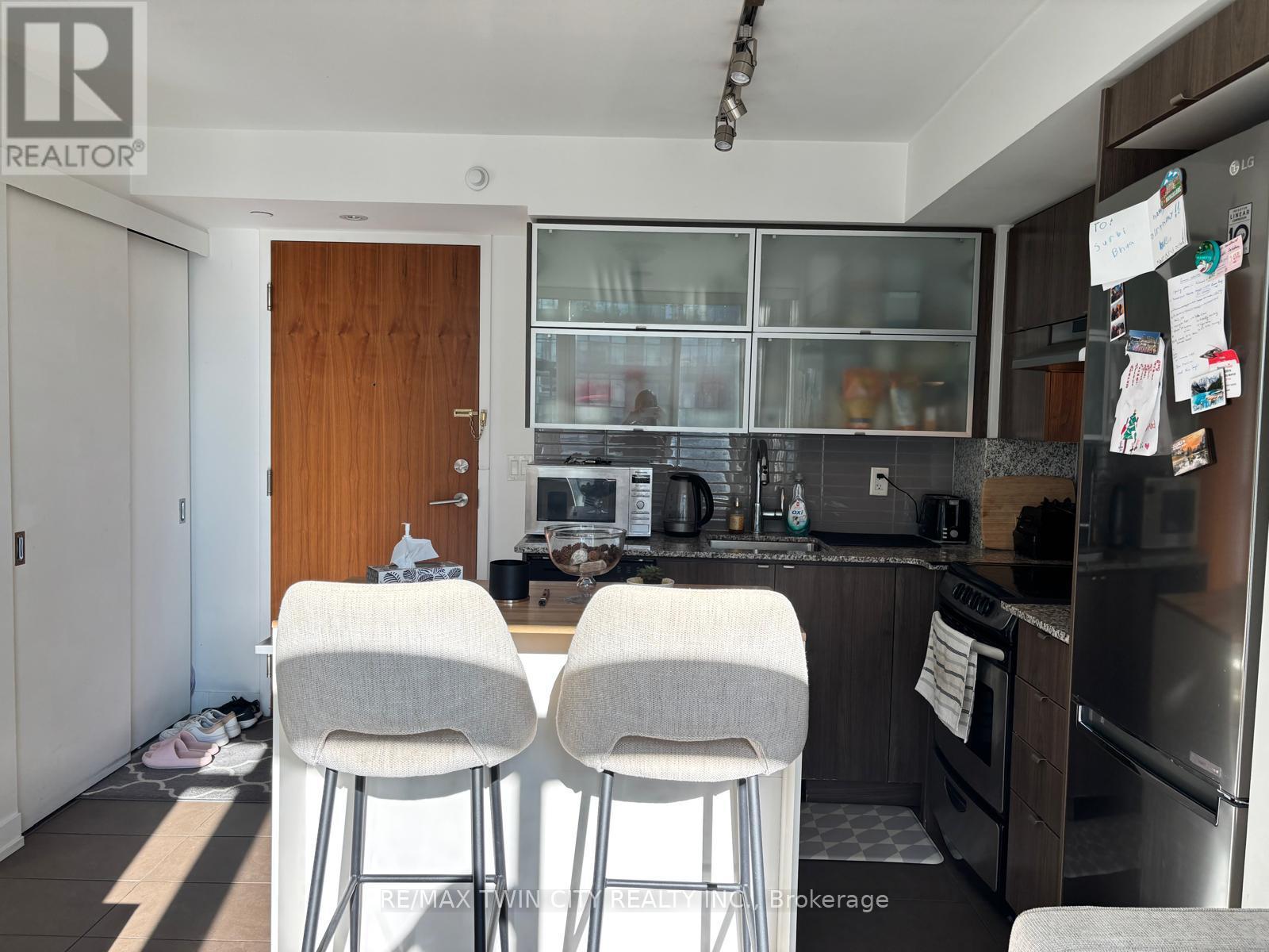 610 - 170 Fort York Boulevard, Toronto, Ontario  M5V 0E6 - Photo 8 - C12514304