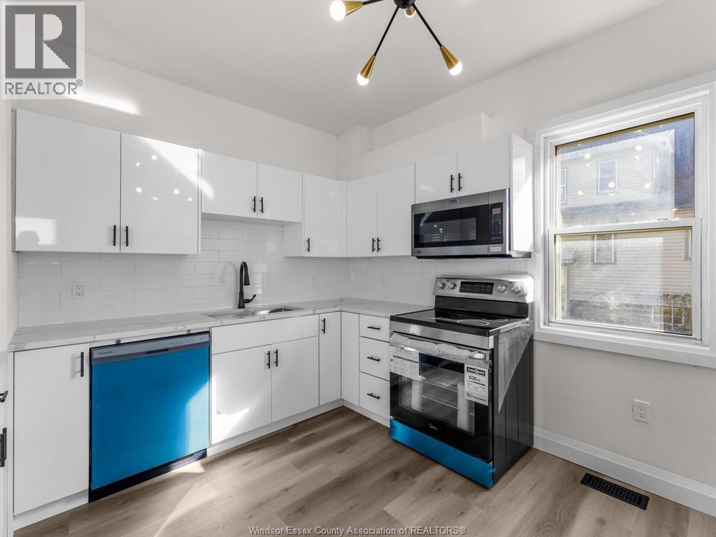 1067 Drouillard Unit# 2, Windsor, Ontario  N8Y 2P9 - Photo 4 - 25028135