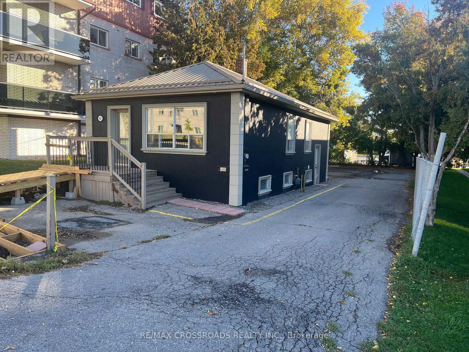 951 Simcoe Street N, Oshawa, Ontario  L1G 4W3 - Photo 2 - E12514186