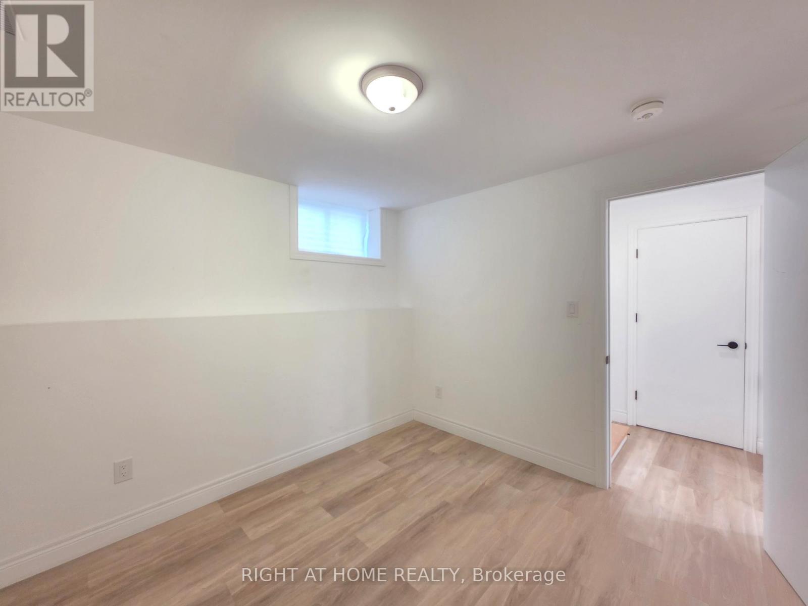 Lower - 300 Albert Street, Oshawa, Ontario  L1H 4R8 - Photo 18 - E12514200