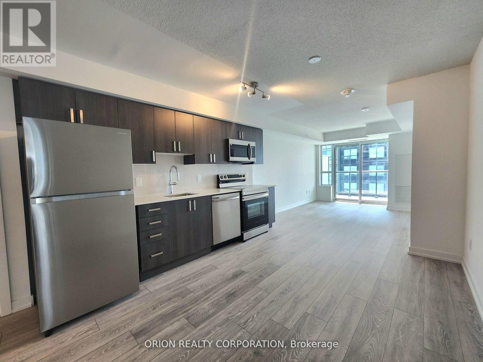 1304 - 1455 Celebration Drive, Pickering, Ontario  L1W 0C3 - Photo 2 - E12514288