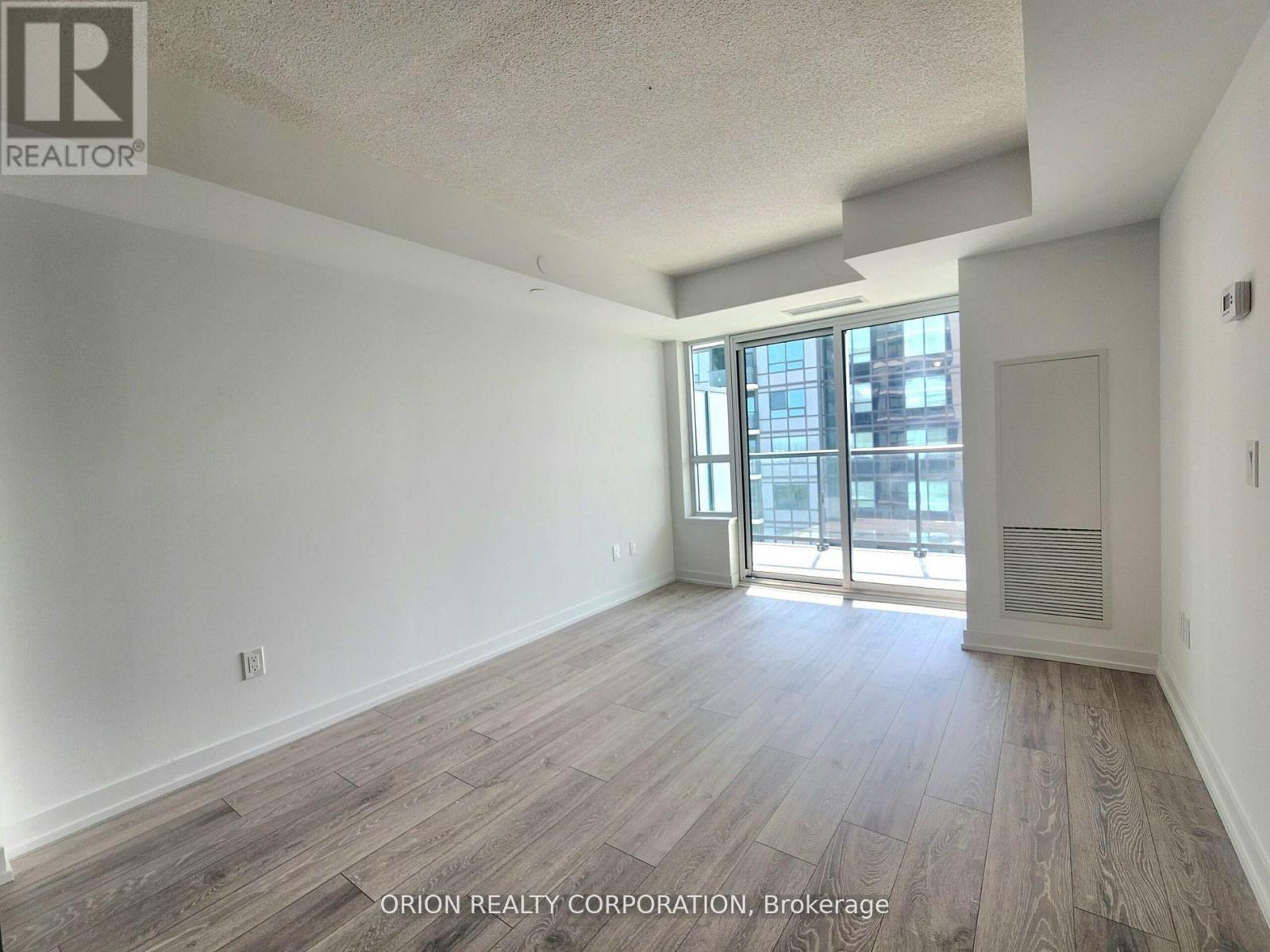 1304 - 1455 Celebration Drive, Pickering, Ontario  L1W 0C3 - Photo 4 - E12514288