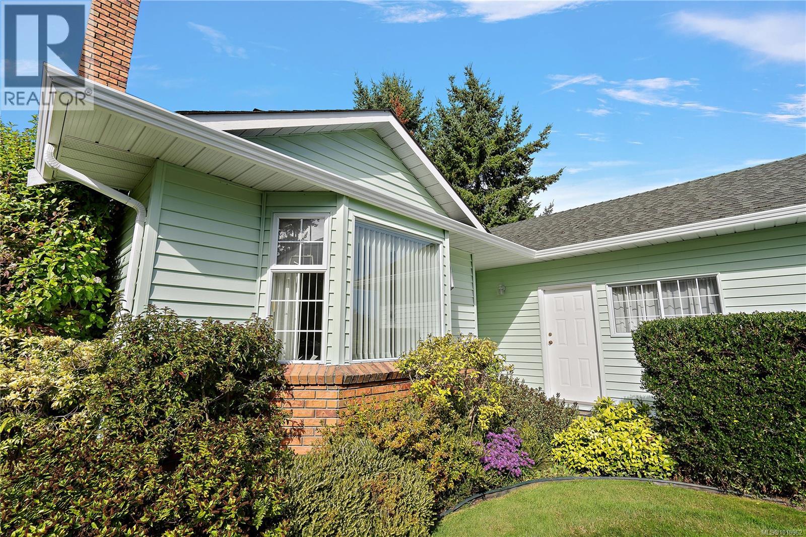 10288 Cleveland Rd, Sidney, British Columbia  V8L 4X9 - Photo 35 - 1018962