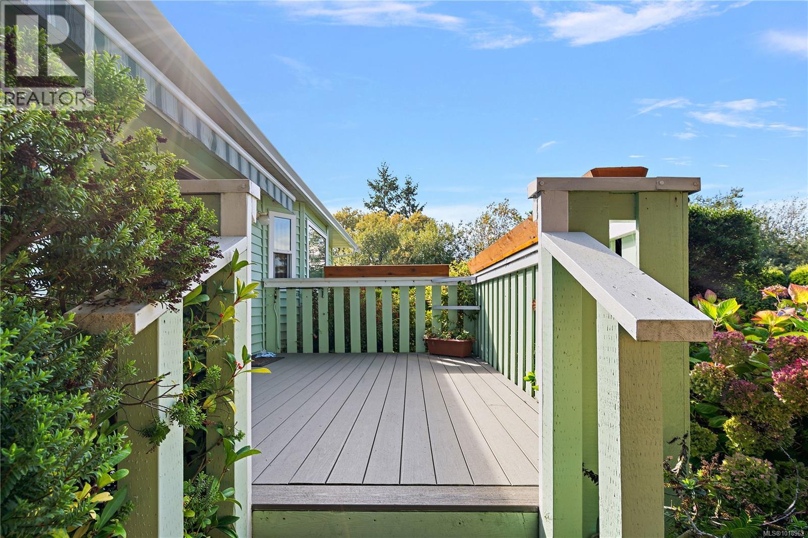 10288 Cleveland Rd, Sidney, British Columbia  V8L 4X9 - Photo 37 - 1018962