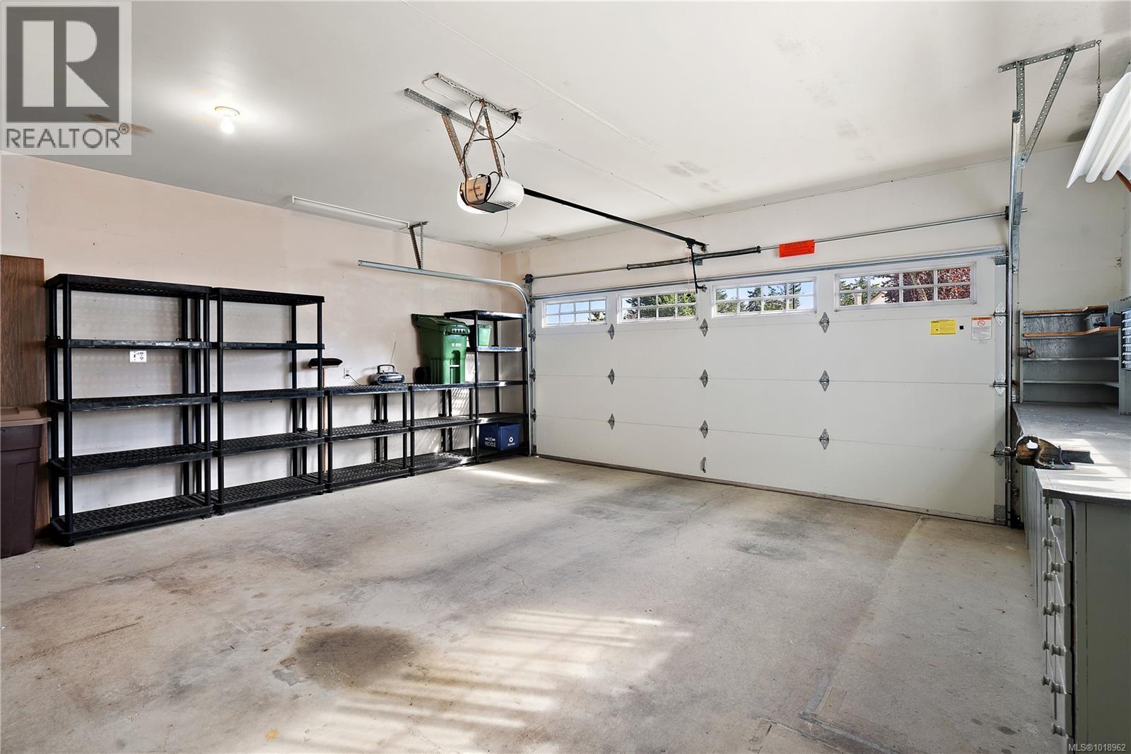 10288 Cleveland Rd, Sidney, British Columbia  V8L 4X9 - Photo 38 - 1018962