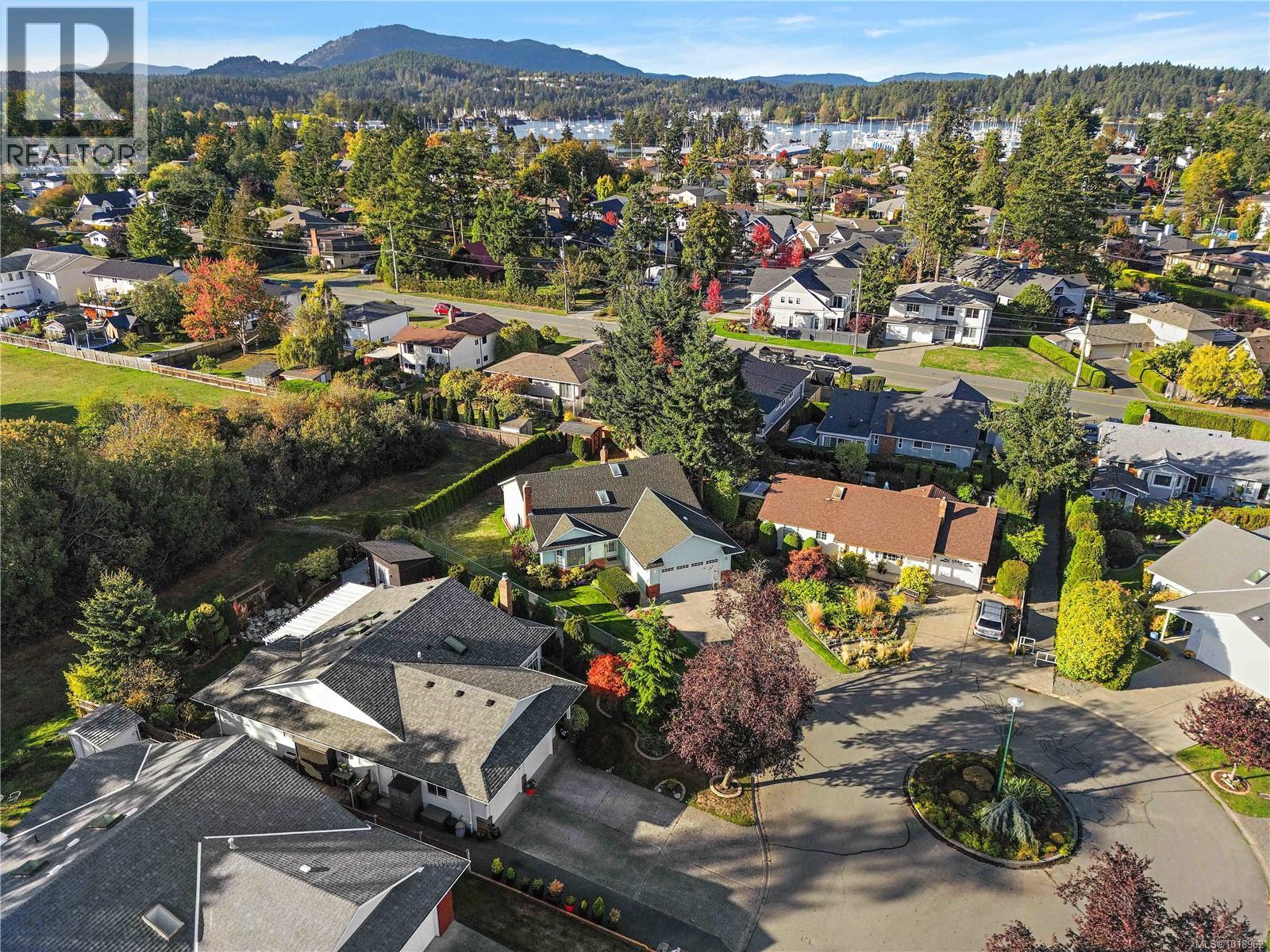 10288 Cleveland Rd, Sidney, British Columbia  V8L 4X9 - Photo 39 - 1018962