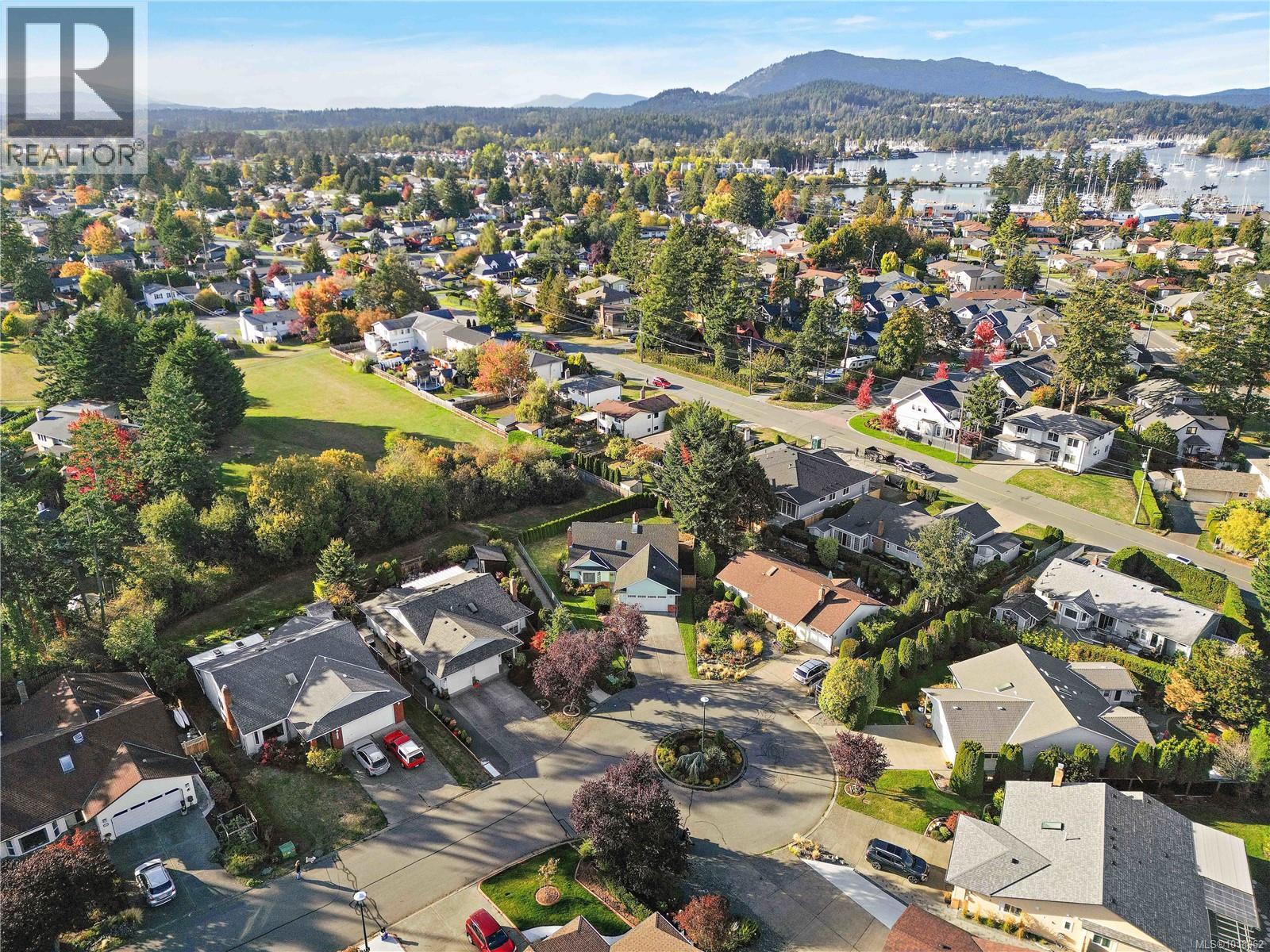 10288 Cleveland Rd, Sidney, British Columbia  V8L 4X9 - Photo 45 - 1018962