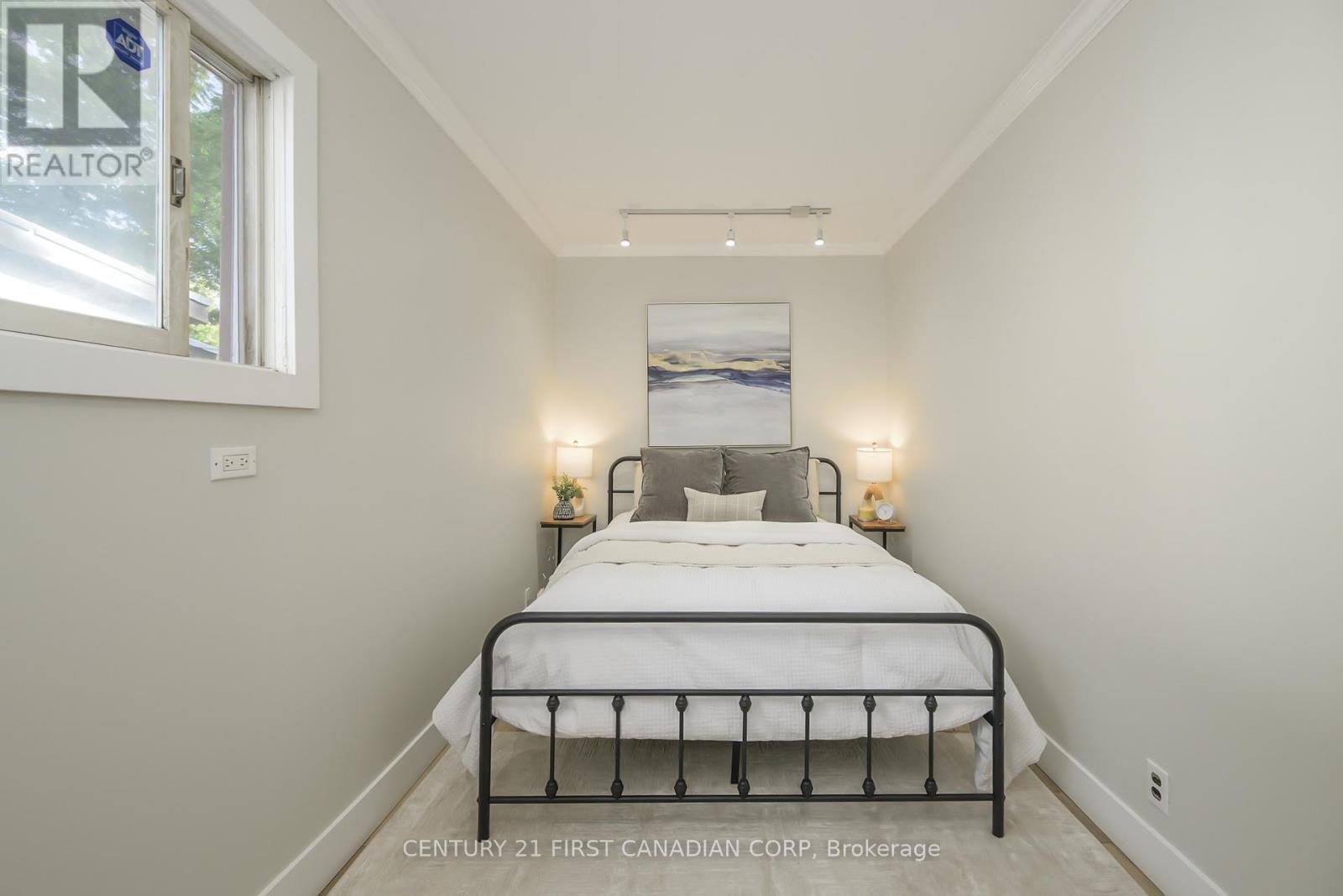 150 Colborne Street, London East, Ontario  N6B 2R9 - Photo 9 - X12511222