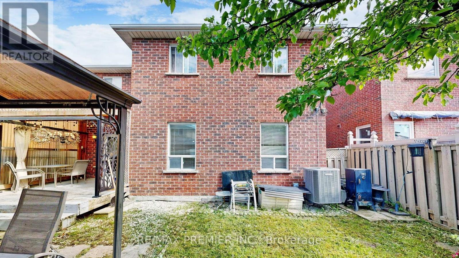 215 Drummond Drive, Vaughan, Ontario  L6A 3C1 - Photo 30 - N12513390