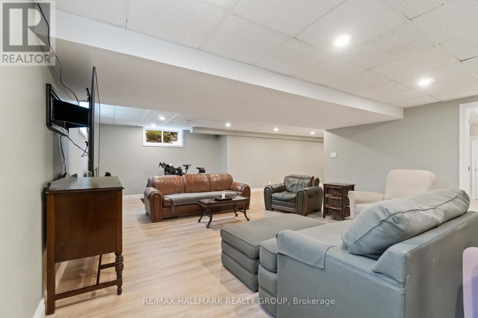 2030 Kingsley Street, Clarence-Rockland, Ontario K0A 1E0 - Photo 31 - X12508516