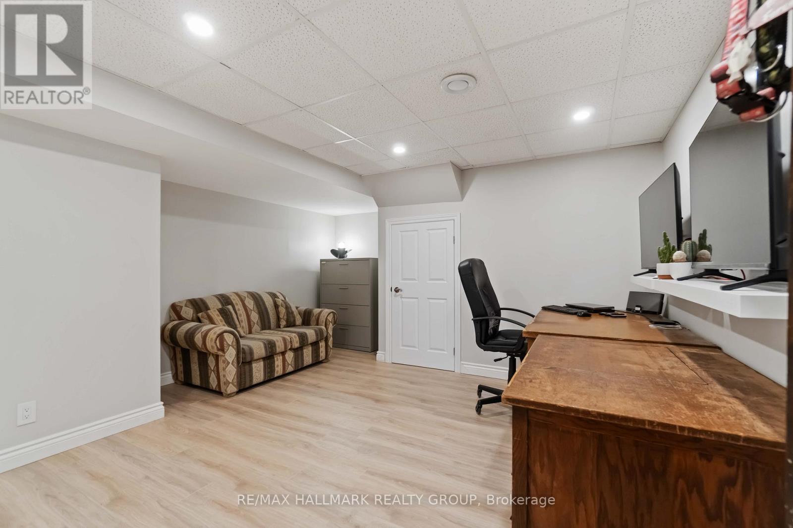 2030 Kingsley Street, Clarence-Rockland, Ontario K0A 1E0 - Photo 32 - X12508516