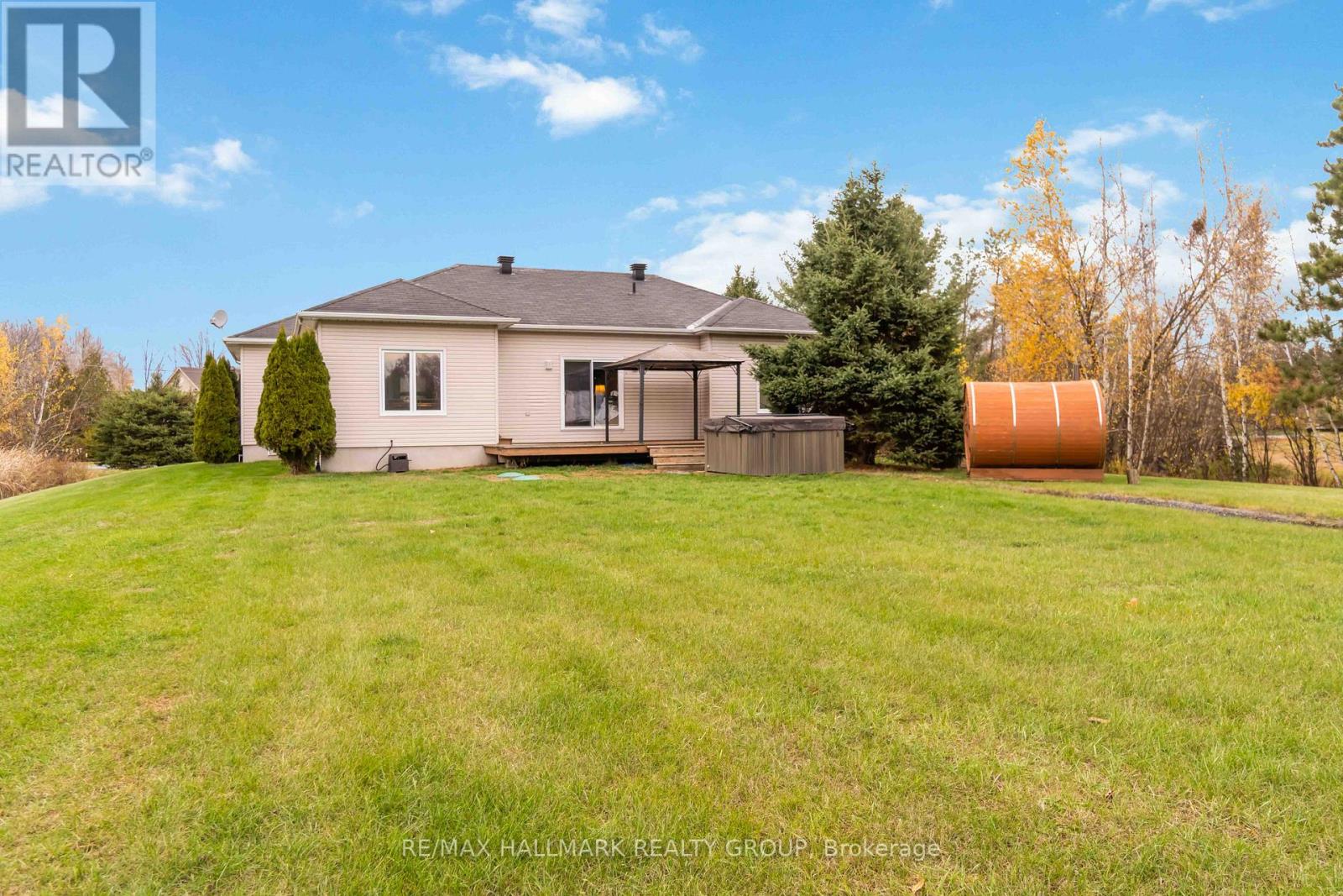 2030 Kingsley Street, Clarence-Rockland, Ontario K0A 1E0 - Photo 38 - X12508516