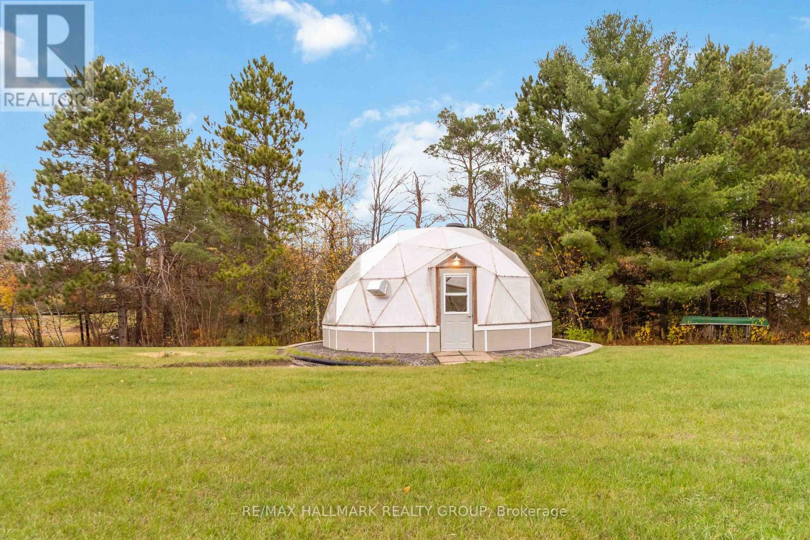 2030 Kingsley Street, Clarence-Rockland, Ontario K0A 1E0 - Photo 41 - X12508516