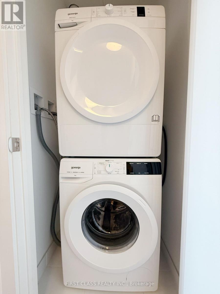 704 - 8888 Yonge Street, Richmond Hill, Ontario  L4C 6Z1 - Photo 10 - N12514002