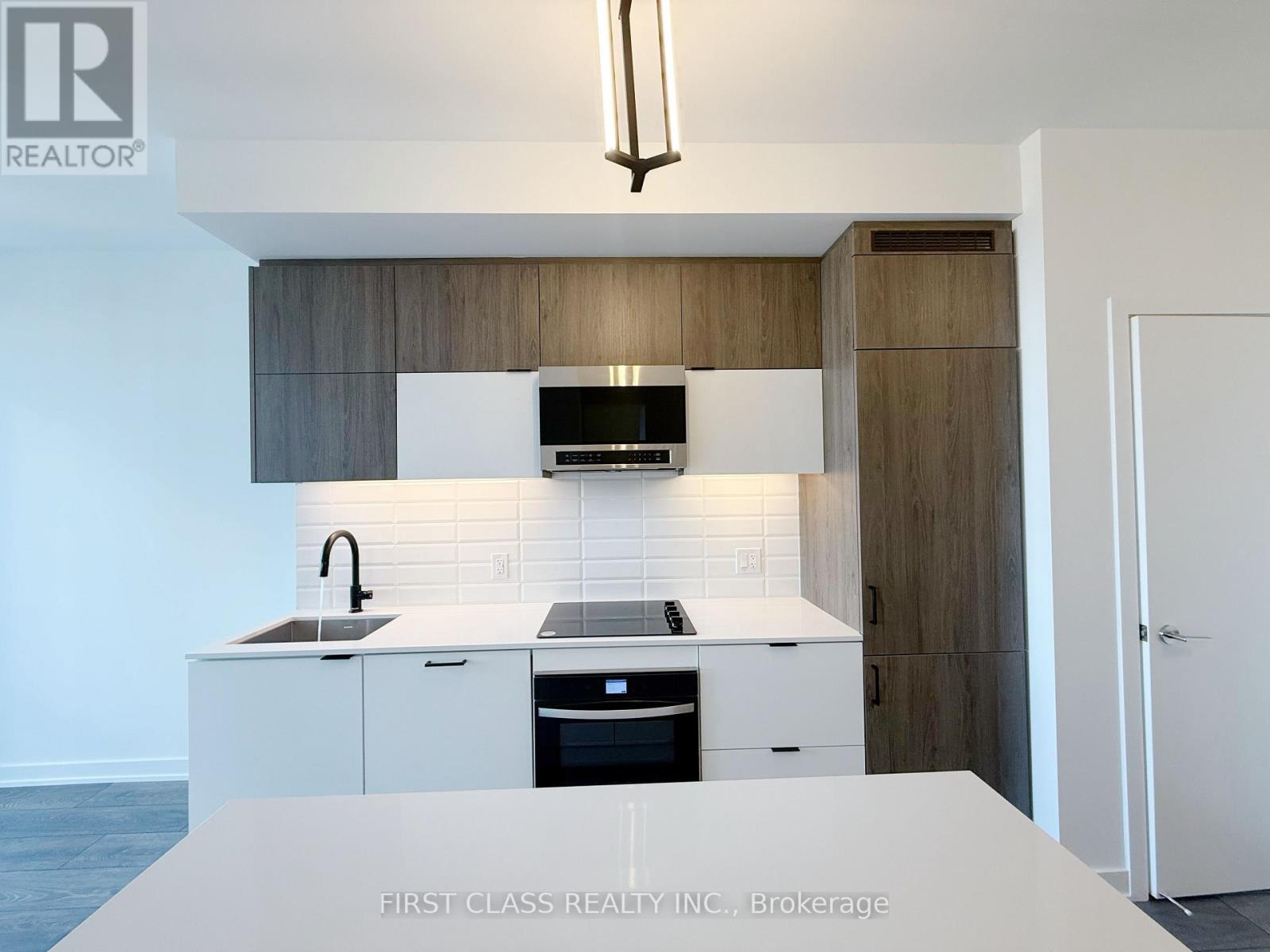 704 - 8888 Yonge Street, Richmond Hill, Ontario  L4C 6Z1 - Photo 6 - N12514002