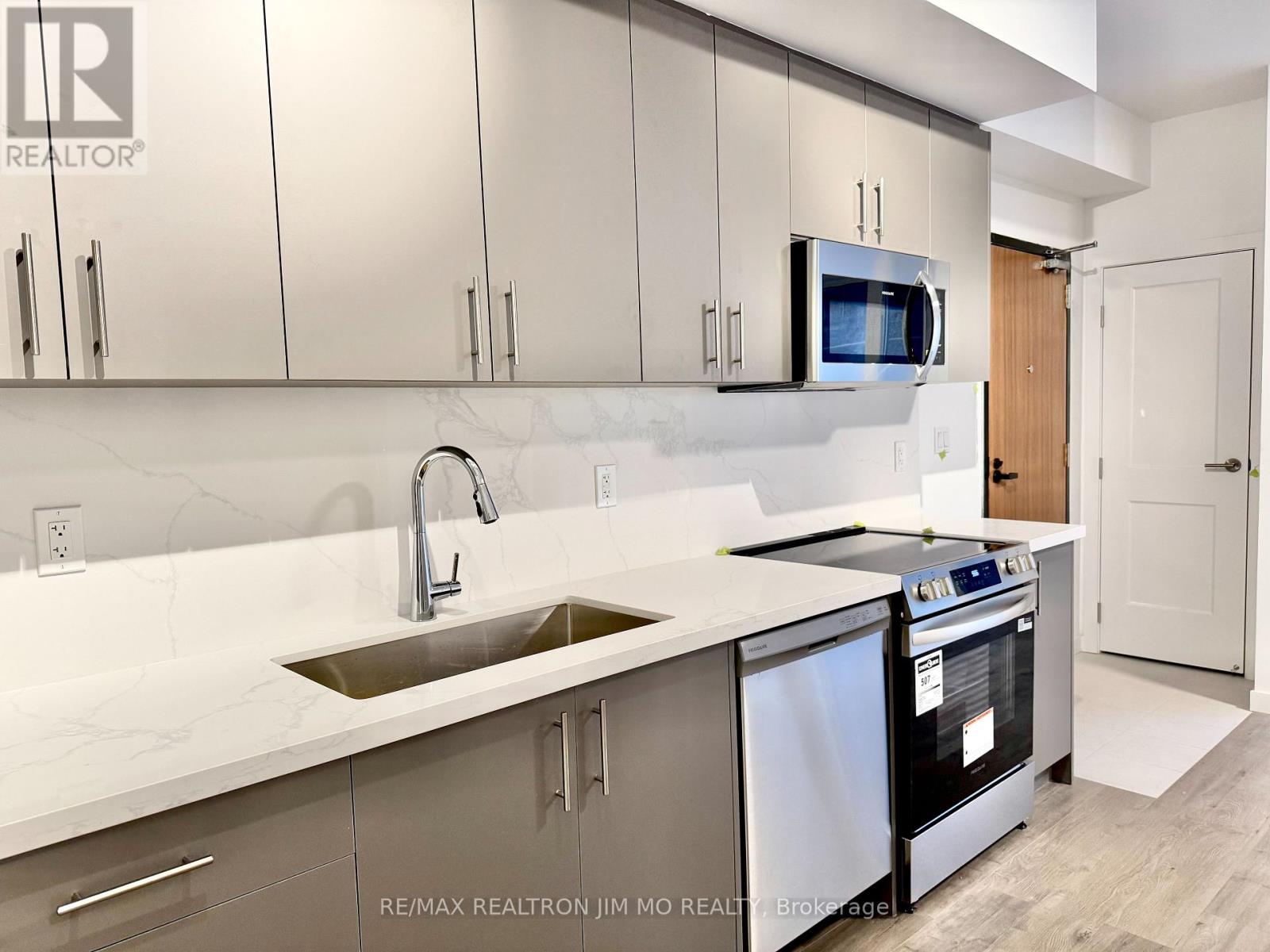 4 - 113 Marydale Street, Markham, Ontario  L3S 0E3 - Photo 6 - N12514016