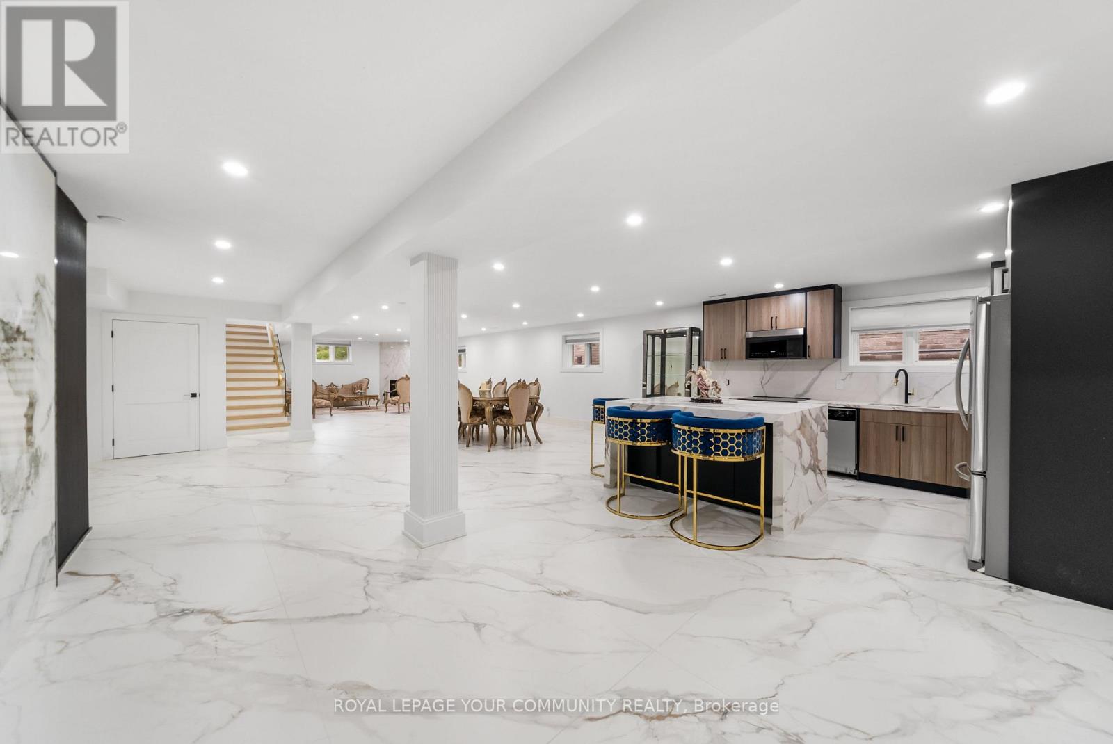 72a Oxford Street, Richmond Hill, Ontario  L4C 4L5 - Photo 24 - N12514092