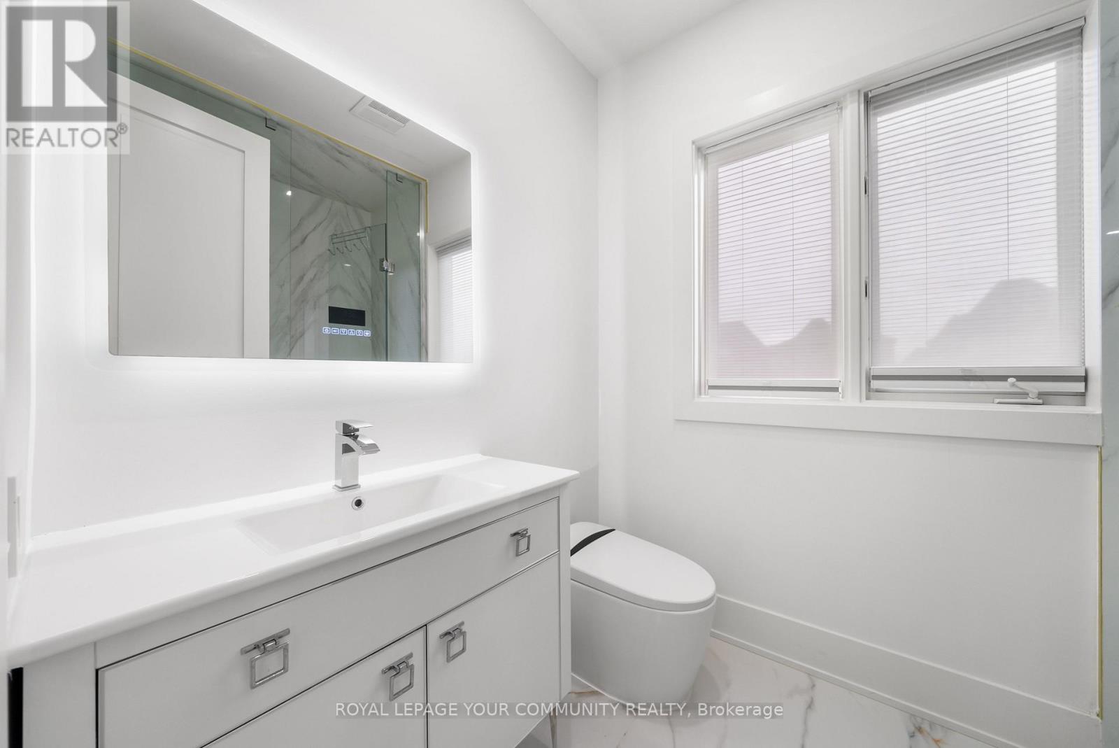 72a Oxford Street, Richmond Hill, Ontario  L4C 4L5 - Photo 27 - N12514092