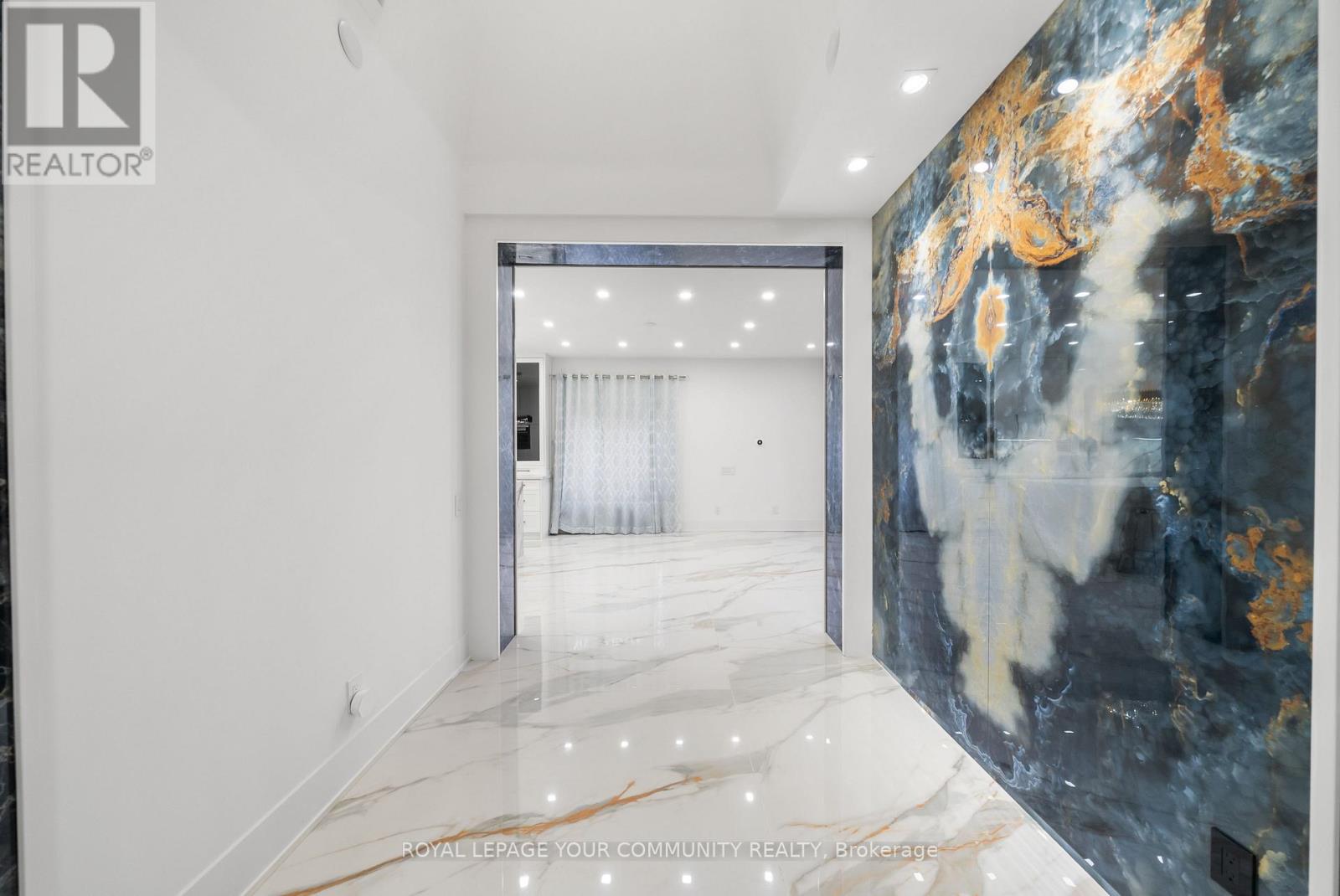 72a Oxford Street, Richmond Hill, Ontario  L4C 4L5 - Photo 35 - N12514092