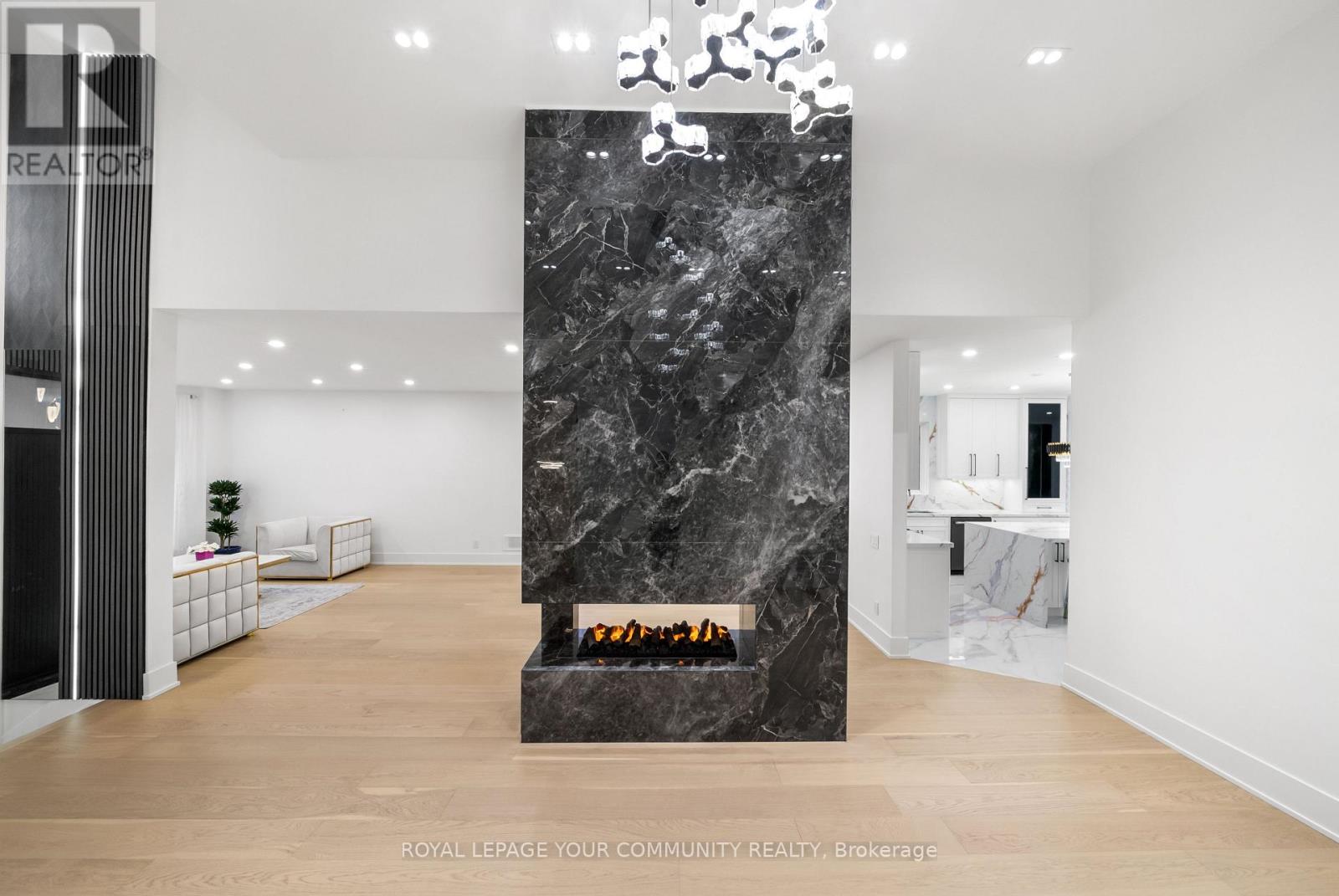 72a Oxford Street, Richmond Hill, Ontario  L4C 4L5 - Photo 40 - N12514092