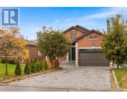 72A OXFORD STREET, Richmond Hill, Ontario