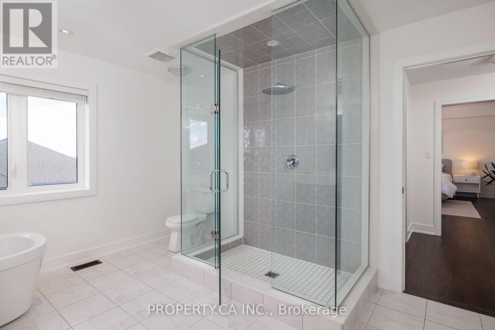 54 Murray Leonard Lane, East Gwillimbury, Ontario  L9N 0Y7 - Photo 29 - N12514192