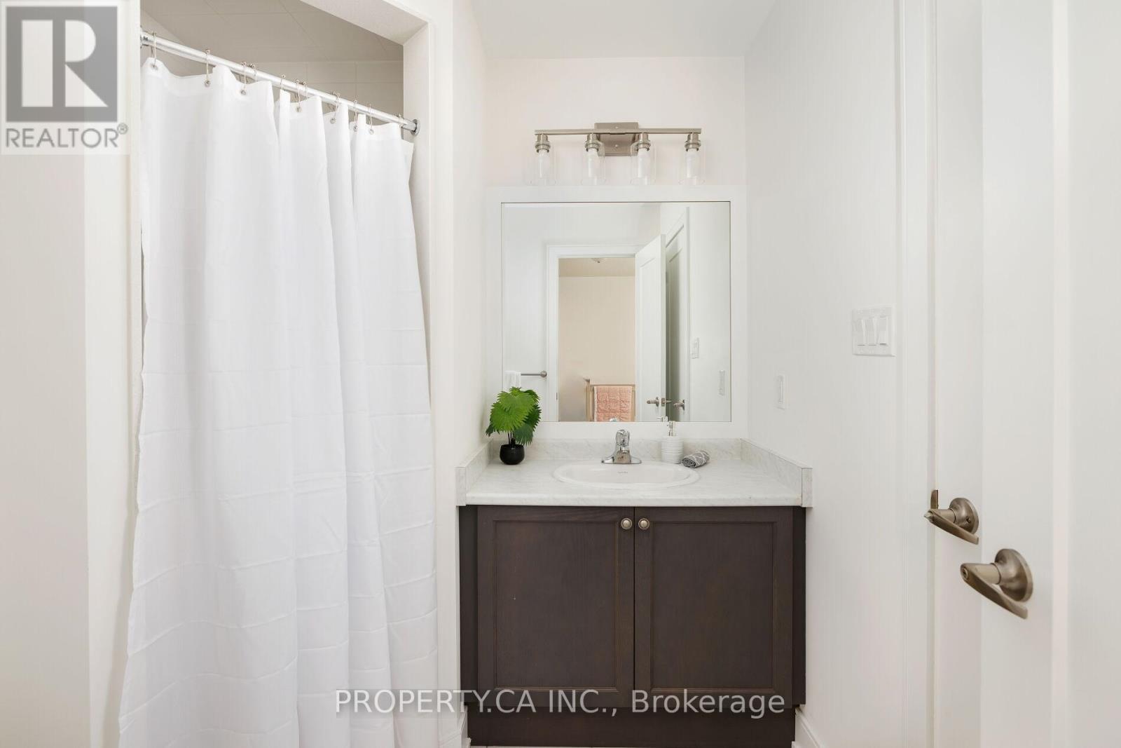 54 Murray Leonard Lane, East Gwillimbury, Ontario  L9N 0Y7 - Photo 35 - N12514192