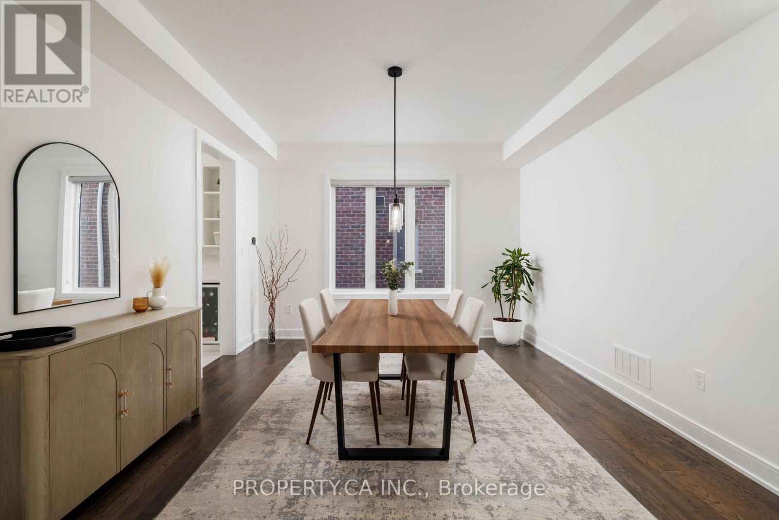 54 Murray Leonard Lane, East Gwillimbury, Ontario  L9N 0Y7 - Photo 7 - N12514192