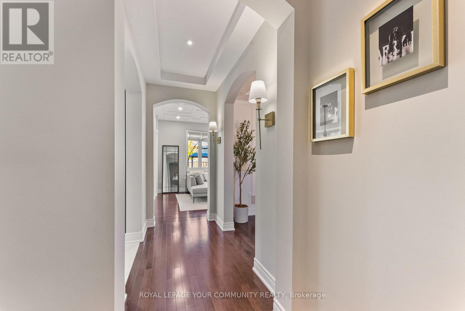 39 Rivoli Drive, Vaughan, Ontario  L4H 3X2 - Photo 3 - N12514278