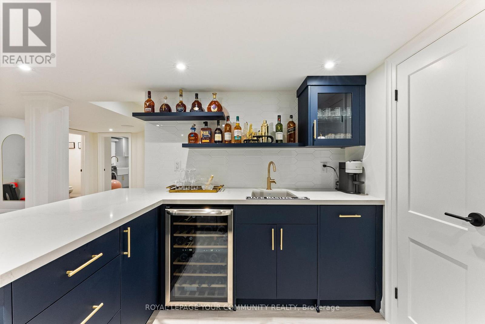 39 Rivoli Drive, Vaughan, Ontario  L4H 3X2 - Photo 33 - N12514278