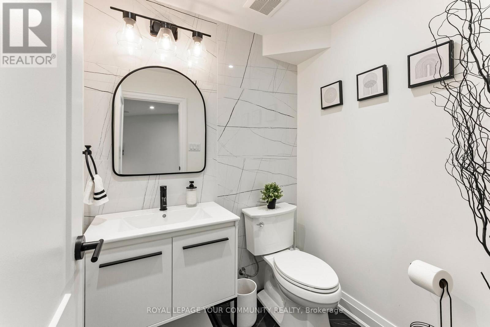 39 Rivoli Drive, Vaughan, Ontario  L4H 3X2 - Photo 37 - N12514278