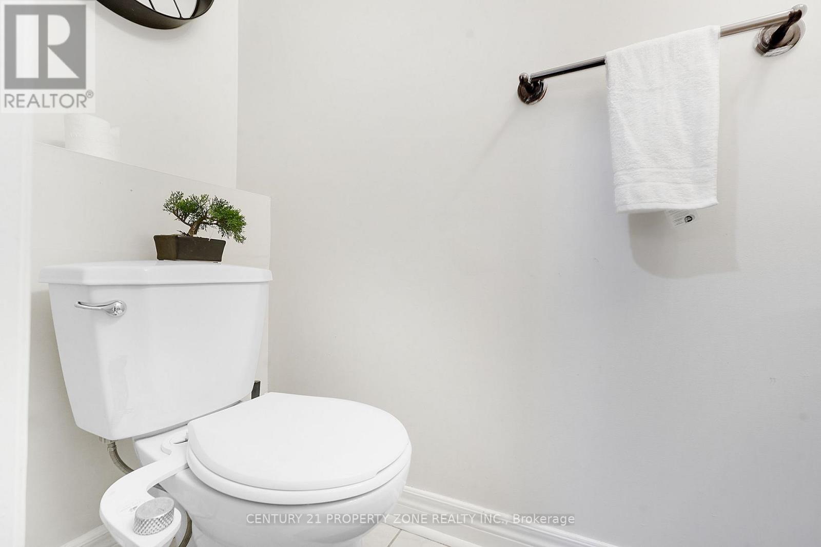 7 Pika Trail, Brampton, Ontario  L6R 2X1 - Photo 25 - W12513436