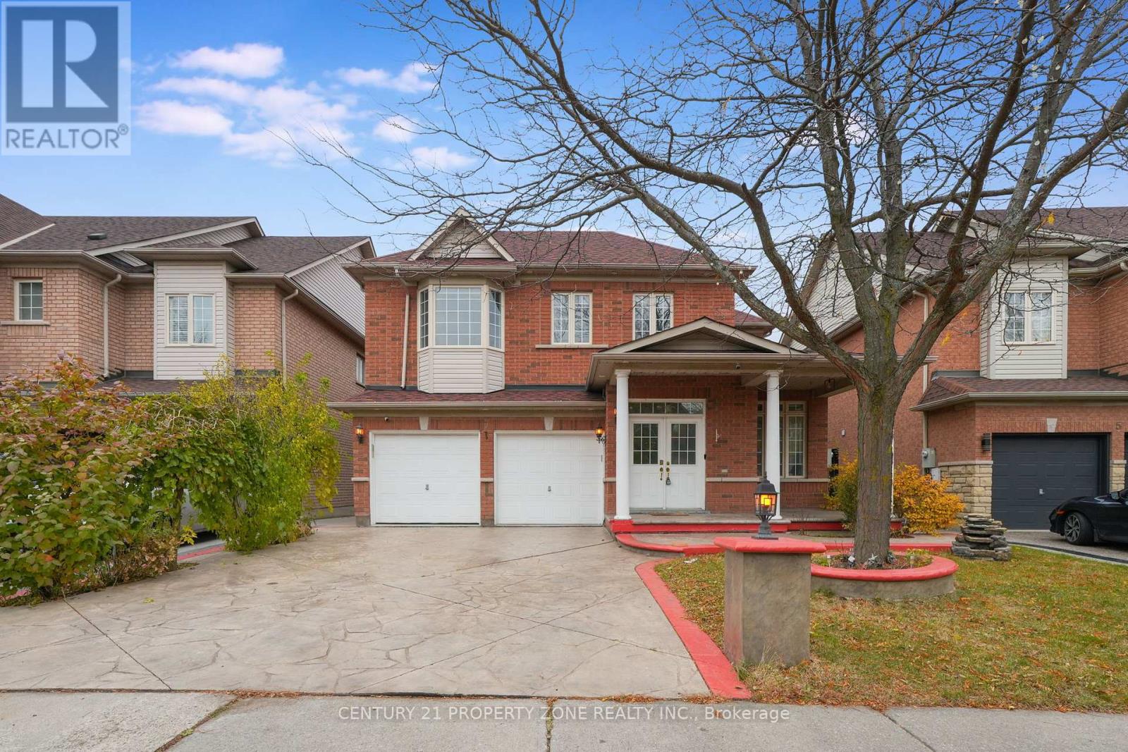 7 Pika Trail, Brampton, Ontario  L6R 2X1 - Photo 6 - W12513436
