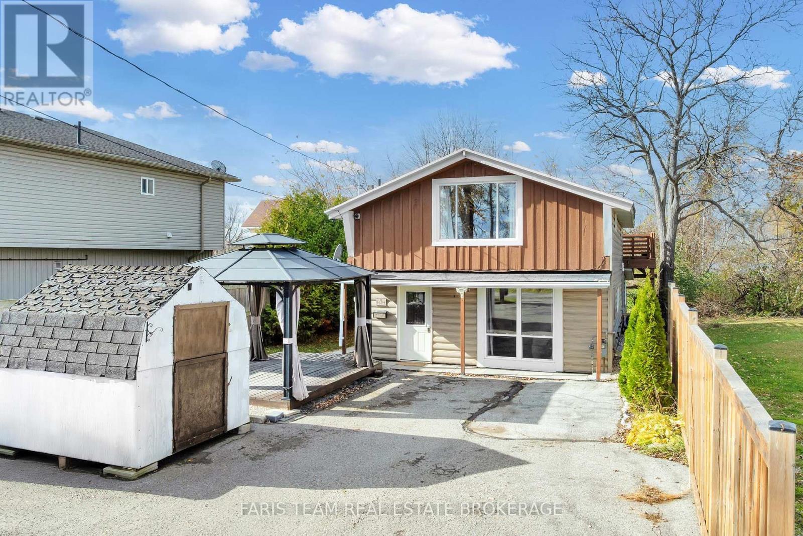 3 COURTLAND STREET, Orillia, Ontario