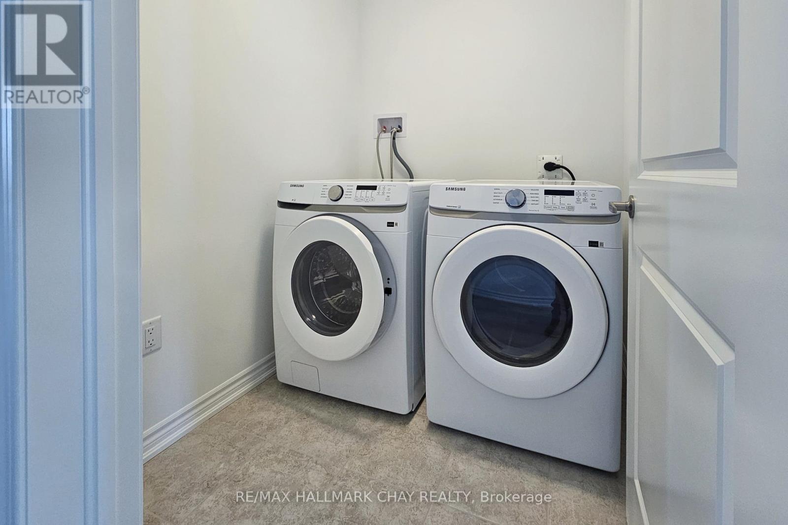 8 Vinewood Crescent, Barrie, Ontario  L9J 0B7 - Photo 22 - S12514090