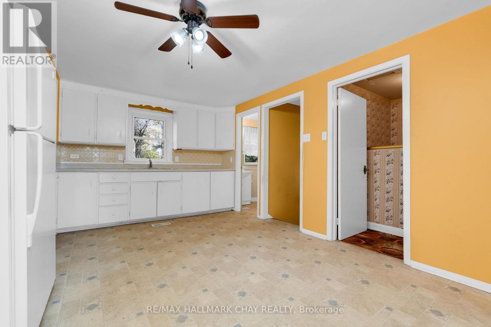 2344 11 Highway S, Oro-Medonte, Ontario  L0L 2L0 - Photo 15 - S12514138