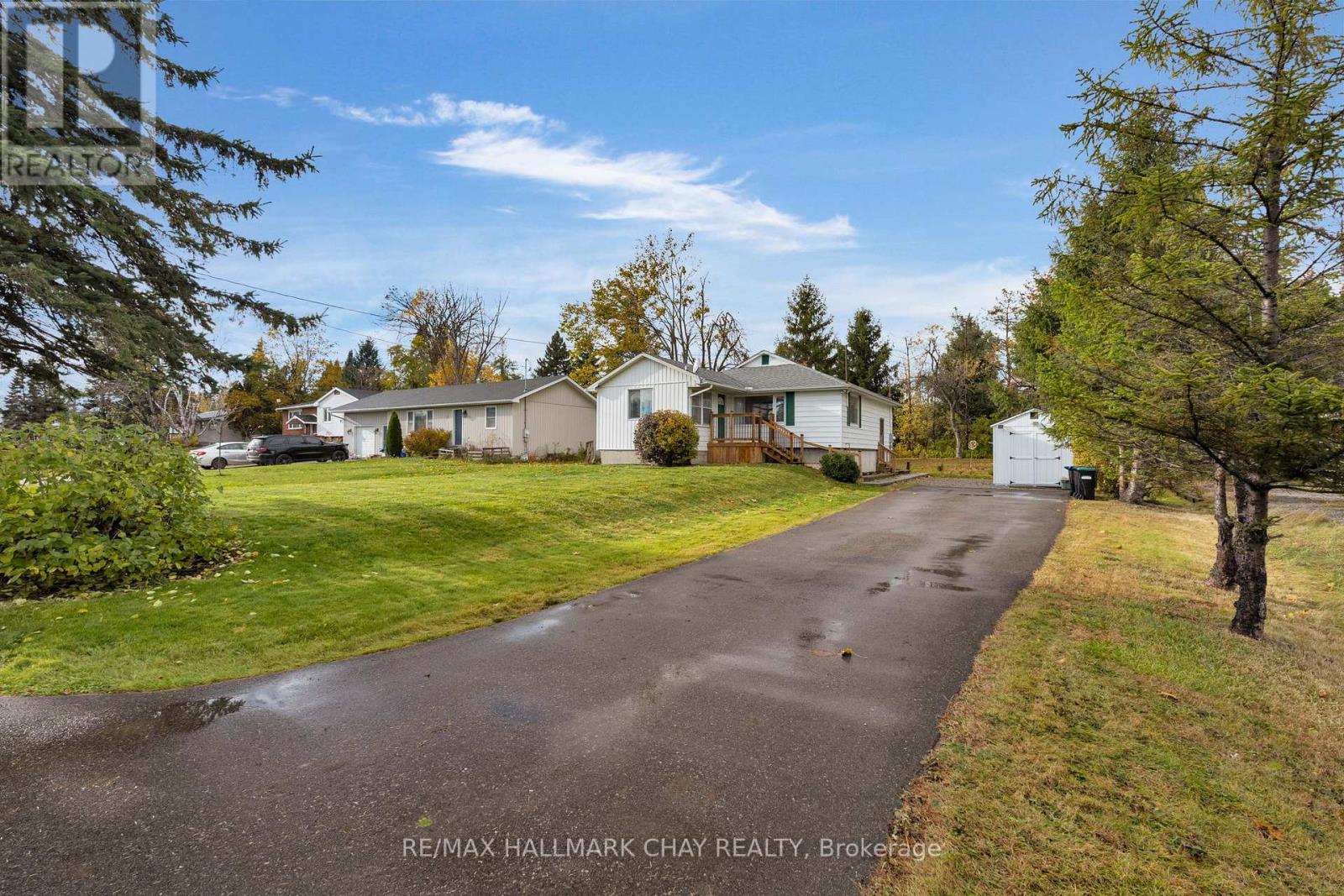 2344 11 Highway S, Oro-Medonte, Ontario  L0L 2L0 - Photo 2 - S12514138