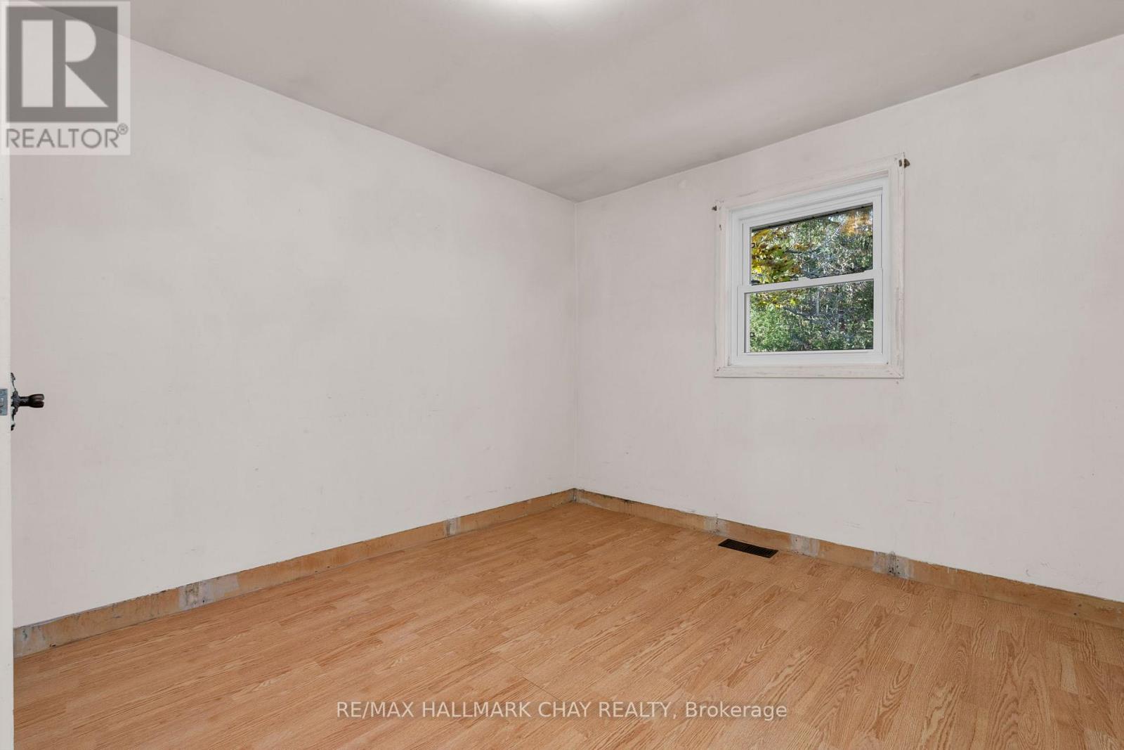 2344 11 Highway S, Oro-Medonte, Ontario  L0L 2L0 - Photo 21 - S12514138