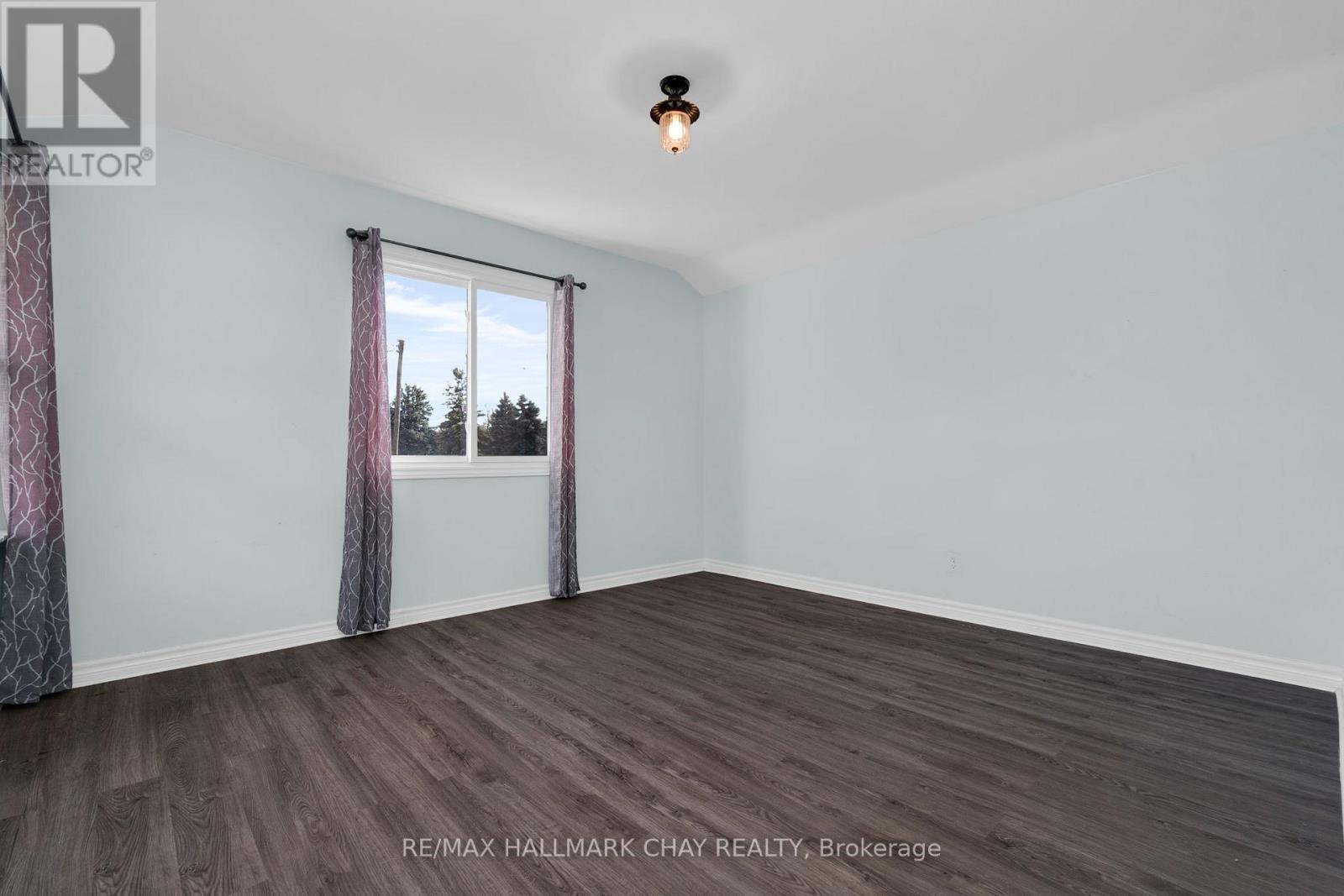 2344 11 Highway S, Oro-Medonte, Ontario  L0L 2L0 - Photo 9 - S12514138