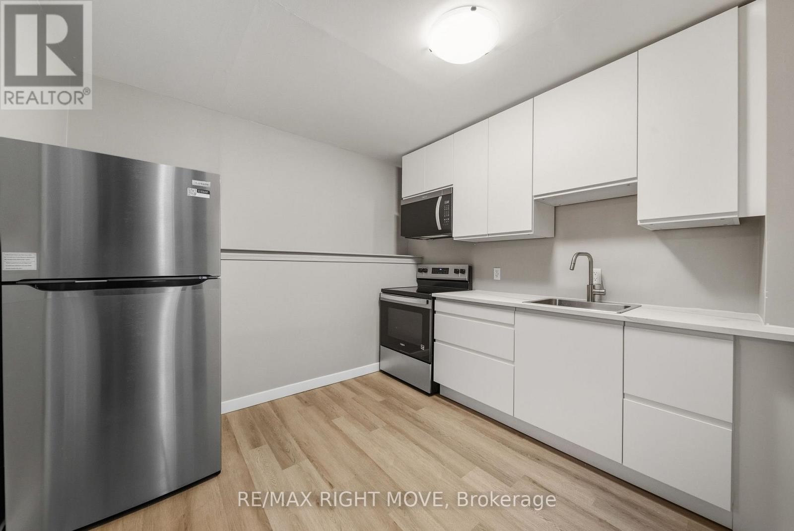 218 HILDA STREET, Orillia, Ontario