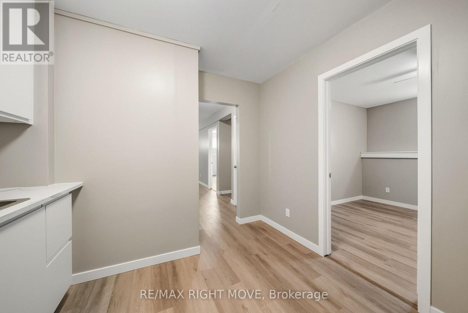 218 Hilda Street, Orillia, Ontario  L3V 1J1 - Photo 6 - S12514196