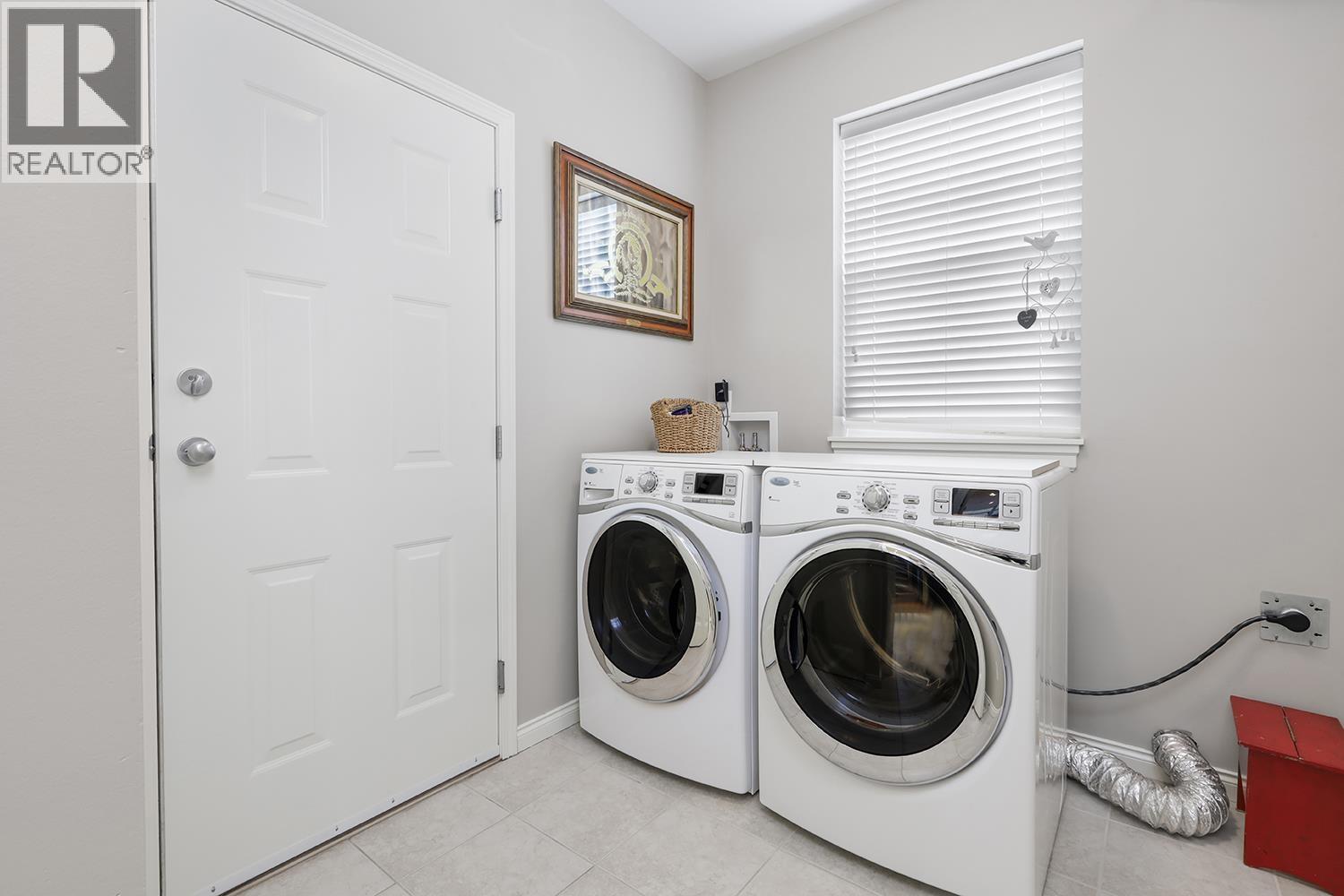 13895 Docksteader Loop, Maple Ridge, British Columbia  V4R 0A2 - Photo 17 - R3046846